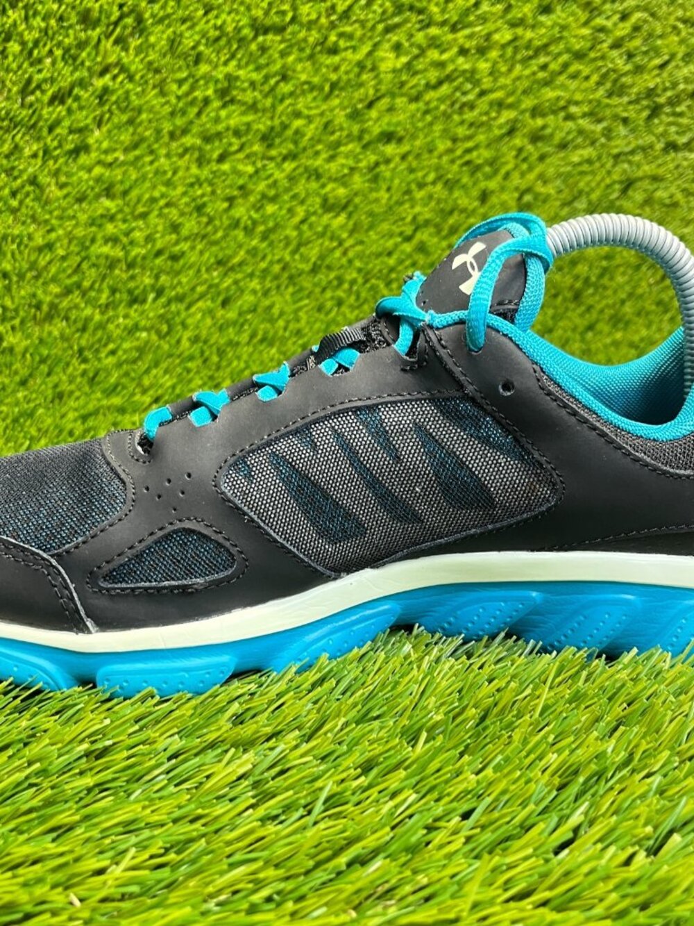 Under Armour Micro G Assert 5 Womens Size 8 Black Blue Running Shoes Sneakers - Picture 2 of 10
